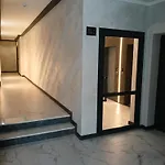42- Modern Cozy Near Center Апартамент