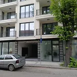 42- Modern Cozy Near Center Апартамент