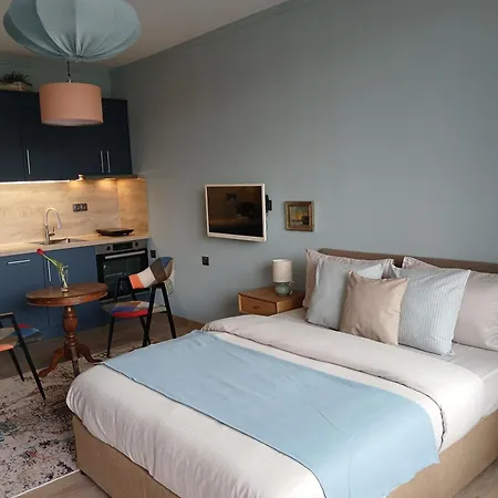 42- Modern Cozy Near Center Apartamento *