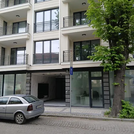 42- Modern Cozy Near Center Apartamento